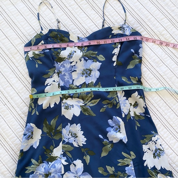 Abercrombie Midi Dress Medium - Picture 3 of 7